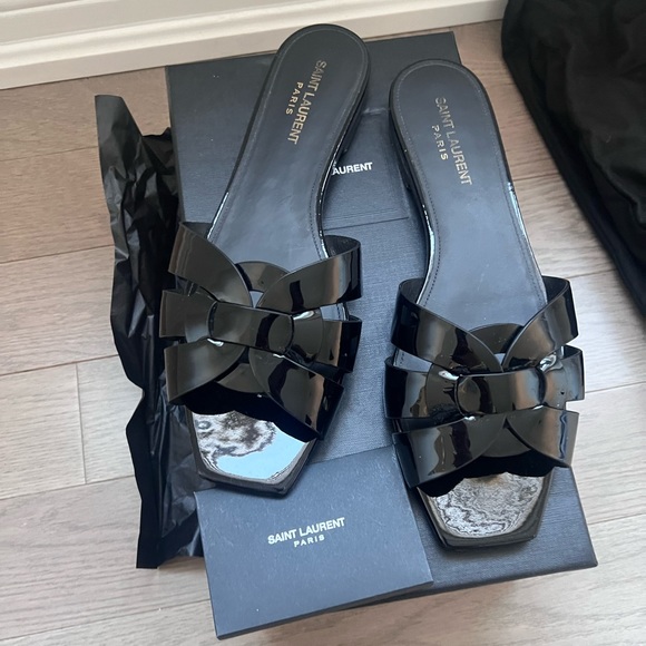 ***SOLD***Saint Laurent tribute sandal - Picture 1 of 10